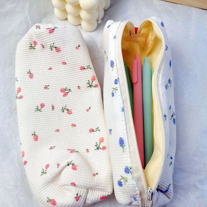 Homemade Minimalist Heart Mini Stationery Organizer